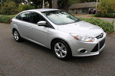 2014 Ford Focus SE   - Photo 2 - Shoreline, WA 98133