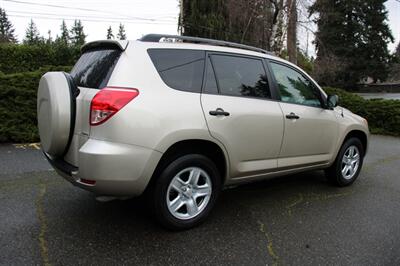 2007 Toyota RAV4   - Photo 3 - Shoreline, WA 98133