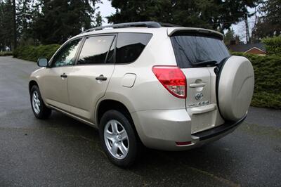 2007 Toyota RAV4   - Photo 4 - Shoreline, WA 98133