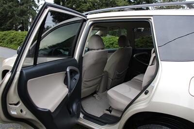 2007 Toyota RAV4   - Photo 15 - Shoreline, WA 98133
