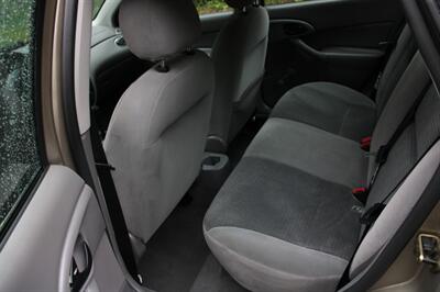 2003 Ford Focus LX 72K MILES   - Photo 13 - Shoreline, WA 98133