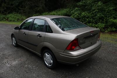 2003 Ford Focus LX 72K MILES   - Photo 4 - Shoreline, WA 98133