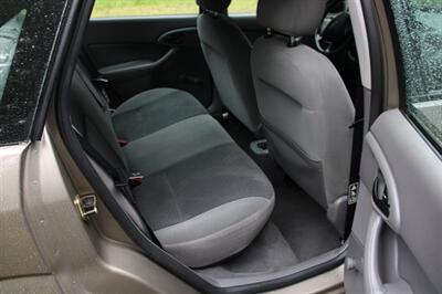 2003 Ford Focus LX 72K MILES   - Photo 5 - Shoreline, WA 98133