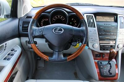 2004 Lexus RX 330   - Photo 17 - Shoreline, WA 98133