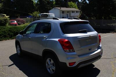 2019 Chevrolet Trax LT   - Photo 4 - Shoreline, WA 98133