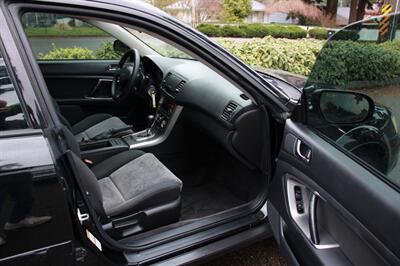 2005 Subaru Outback 2.5i   - Photo 13 - Shoreline, WA 98133