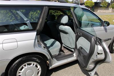 1995 Subaru Legacy L   - Photo 6 - Shoreline, WA 98133