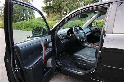 2012 Toyota Highlander Limited   - Photo 5 - Shoreline, WA 98133