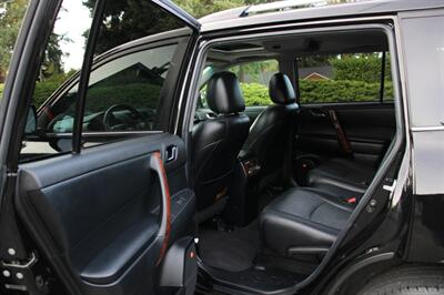 2012 Toyota Highlander Limited   - Photo 17 - Shoreline, WA 98133