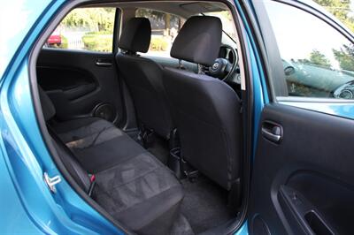 2012 Mazda Mazda2 Sport   - Photo 6 - Shoreline, WA 98133