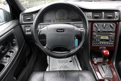 2000 Volvo V70 XC SE AWD   - Photo 17 - Shoreline, WA 98133