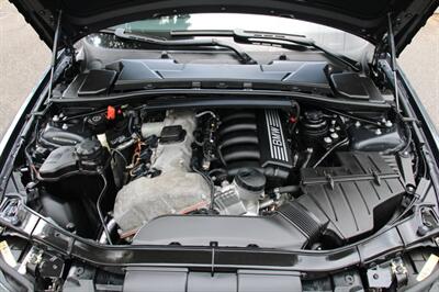 2006 BMW 330i   - Photo 18 - Shoreline, WA 98133