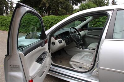 2010 Chevrolet Impala LT - Photo 5 - Shoreline, WA 98133