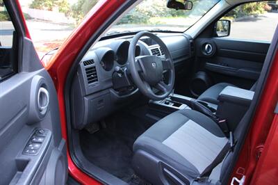2010 Dodge Nitro SE   - Photo 5 - Shoreline, WA 98133