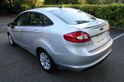 2013 Ford Fiesta SE   - Photo 4 - Shoreline, WA 98133