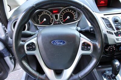 2013 Ford Fiesta SE   - Photo 16 - Shoreline, WA 98133