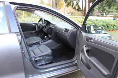 2012 Volkswagen Jetta SE PZEV   - Photo 13 - Shoreline, WA 98133