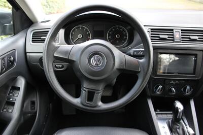 2012 Volkswagen Jetta SE PZEV   - Photo 16 - Shoreline, WA 98133