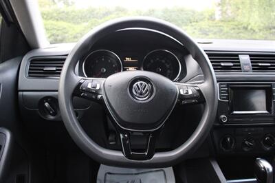 2016 Volkswagen Jetta 1.4T S   - Photo 18 - Shoreline, WA 98133