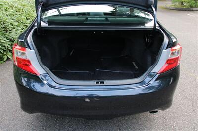 2013 Toyota Camry SE   - Photo 16 - Shoreline, WA 98133