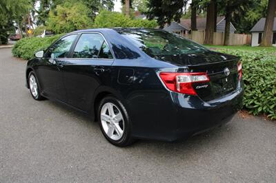 2013 Toyota Camry SE   - Photo 4 - Shoreline, WA 98133
