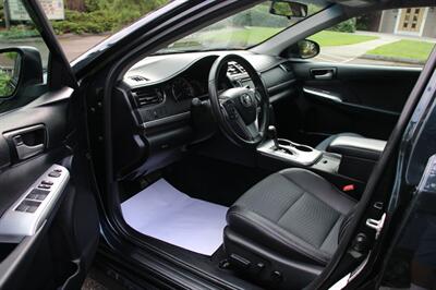 2013 Toyota Camry SE   - Photo 5 - Shoreline, WA 98133
