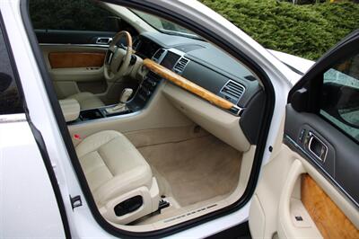 2011 Lincoln MKS EcoBoost   - Photo 15 - Shoreline, WA 98133