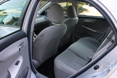 2011 Toyota Corolla LE   - Photo 14 - Shoreline, WA 98133