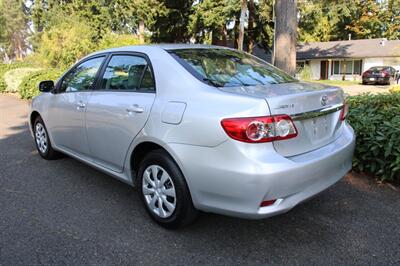 2011 Toyota Corolla LE   - Photo 4 - Shoreline, WA 98133
