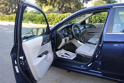 2015 Honda Accord LX   - Photo 5 - Shoreline, WA 98133