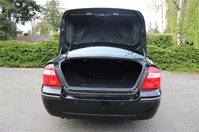 2005 Ford Five Hundred Limited   - Photo 17 - Shoreline, WA 98133