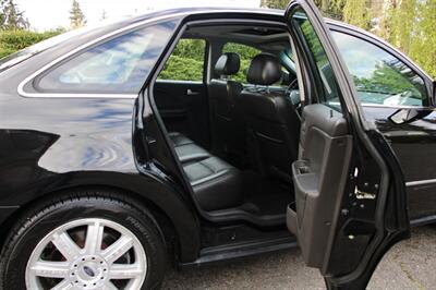 2005 Ford Five Hundred Limited   - Photo 6 - Shoreline, WA 98133