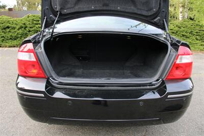 2005 Ford Five Hundred Limited   - Photo 16 - Shoreline, WA 98133