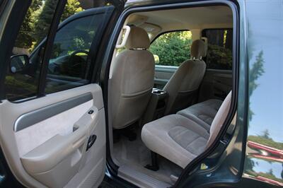 2004 Ford Explorer XLT 4x4   - Photo 14 - Shoreline, WA 98133
