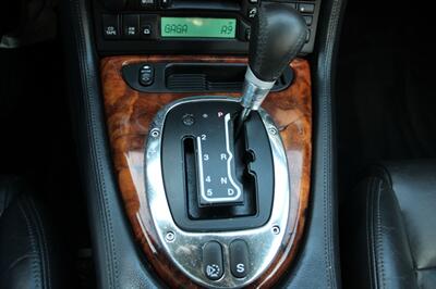 2005 Jaguar XKR   - Photo 8 - Shoreline, WA 98133