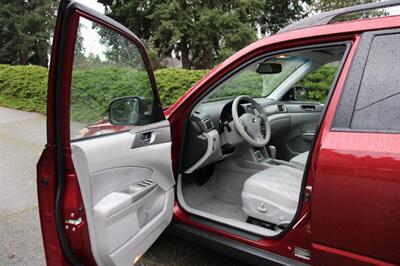 2010 Subaru Forester 2.5X Premium   - Photo 5 - Shoreline, WA 98133