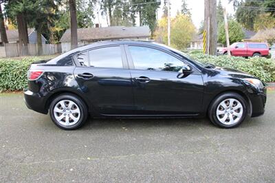 2011 Mazda Mazda3 i Sport   - Photo 11 - Shoreline, WA 98133