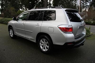 2013 Toyota Highlander Hybrid   - Photo 4 - Shoreline, WA 98133