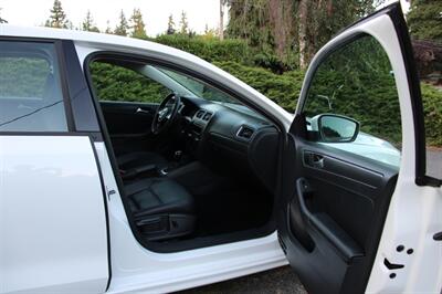 2014 Volkswagen Jetta SE PZEV 1-owner   - Photo 13 - Shoreline, WA 98133
