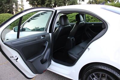 2014 Volkswagen Jetta SE PZEV 1-owner   - Photo 14 - Shoreline, WA 98133