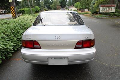 1995 Toyota Camry LE   - Photo 10 - Shoreline, WA 98133