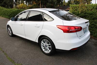 2015 Ford Focus SE   - Photo 4 - Shoreline, WA 98133