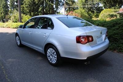 2010 Volkswagen Jetta S PZEV   - Photo 4 - Shoreline, WA 98133
