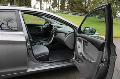 2013 Hyundai ELANTRA GLS   - Photo 13 - Shoreline, WA 98133