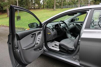 2013 Hyundai ELANTRA GLS   - Photo 5 - Shoreline, WA 98133