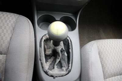 2007 Saturn Ion 2   - Photo 8 - Shoreline, WA 98133