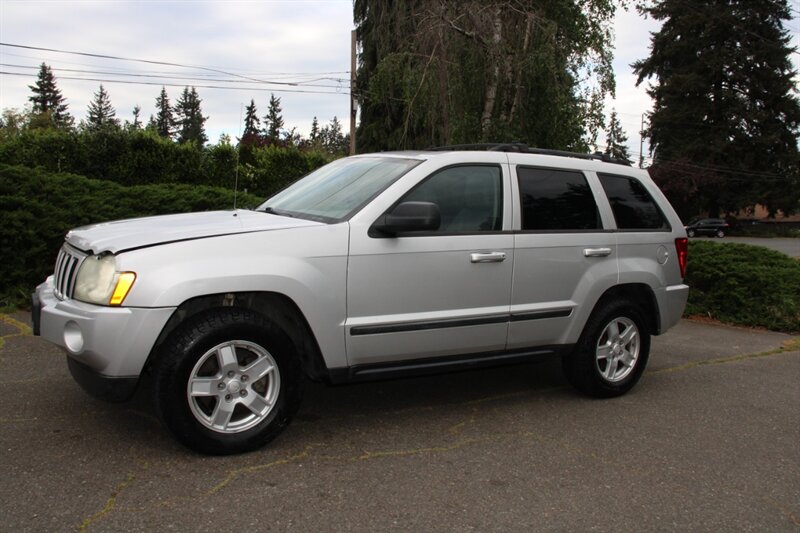 2007 Jeep Grand Cherokee Laredo   - Photo 1 - Shoreline, WA 98133