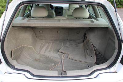 2004 Volvo V40   - Photo 16 - Shoreline, WA 98133