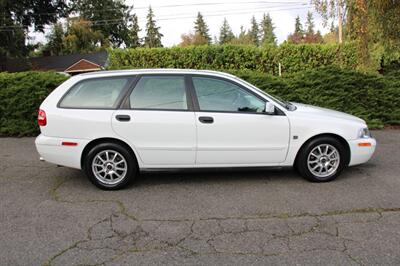 2004 Volvo V40   - Photo 12 - Shoreline, WA 98133