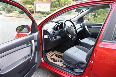 2009 Pontiac G3 Base 1-owner   - Photo 5 - Shoreline, WA 98133